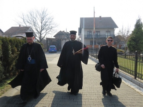 2016-12-81-001v 2016-12-81-001v