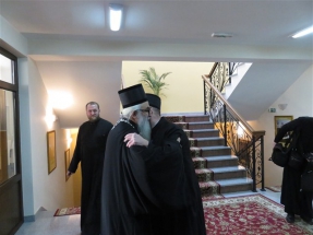 2016-12-81-004v 2016-12-81-004v