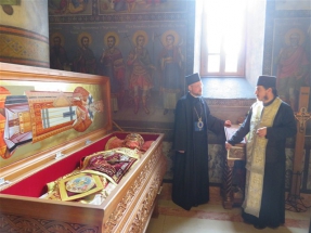 2016-12-81-018v 2016-12-81-018v