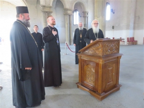 2016-12-81-041v 2016-12-81-041v