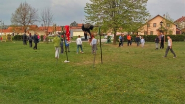 2017-04-011-013v 2017-04-011-013v