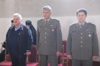 2017-04-17-019v 2017-04-17-019v