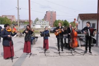 2017-04-17-075v 2017-04-17-075v