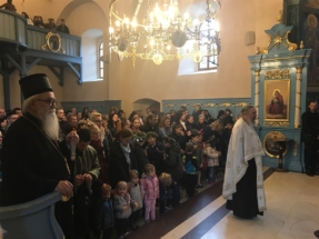 BD6D3F50-52FC-4C1E-875B-FD3E3044BB53