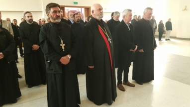 image-0-02-06-8901b670943bdc58c69ee319f788cf9725db1075b2173e2b5c5be88bd1bf7e4a-V