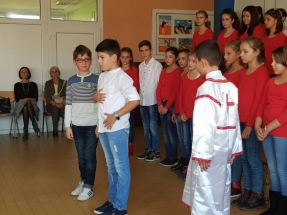 IMG-b7d271187c051f54cb170dd3a1dc5815-V