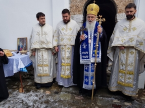 2017-12-04-023 2017-12-04-023