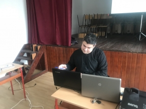 01EE4C0F-A057-428B-983C-8D5D8A24681F