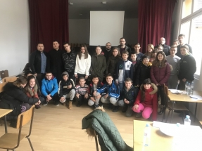 6B77F311-FFDE-43A7-89E2-A4DDA499E235