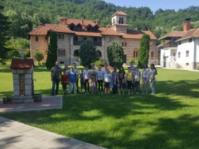 IMG-d8f29ffd8bdbbb51dfe3b6471ec0930c-V IMG-d8f29ffd8bdbbb51dfe3b6471ec0930c-V