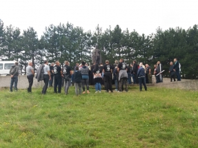 IMG-1bdad2f8c56f079b3cb88f0c22c45d9b-V IMG-1bdad2f8c56f079b3cb88f0c22c45d9b-V