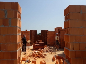 IMG-7d56dd400235885c20b83e2e9d0523f8-V