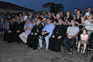 IMG-3c2731e5d9df99145150c098d7c97bb3-V IMG-3c2731e5d9df99145150c098d7c97bb3-V