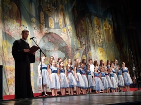 2018-09-17-025 2018-09-17-025