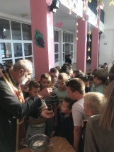 FF707C19-1CD0-493F-954D-0C21A56B9878