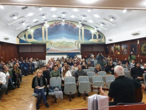 IMG-6876381539ee6989b0cce5b1390f5846-V IMG-6876381539ee6989b0cce5b1390f5846-V