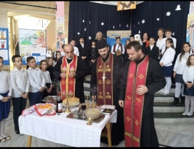 C8965CE0-AA11-413C-B3DF-EFBC143FDF5D