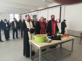 IMG-c77d0708b5e3eafd1feae4d5128ca3b2-V IMG-c77d0708b5e3eafd1feae4d5128ca3b2-V