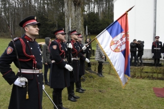 IMG-2a7d8fbd8bf287f70ef80b63cb426fb0-V