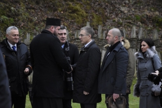 IMG-567ad62e78668a6ddcc2f24e493a5cee-V