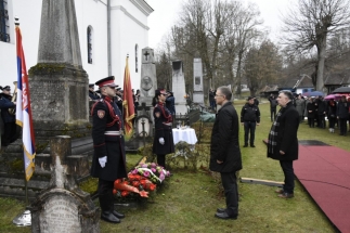 IMG-5efa86b1c8db7964e90f04835f817fe2-V