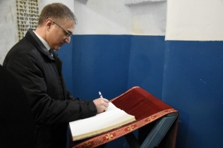 IMG-725855352c79166766b58cefec882368-V