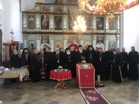 BC6394E9-650D-4B5D-BC2E-61FF3406D938