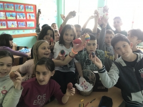 775BE7AB-839A-4062-A77B-FBE39E60ABD2