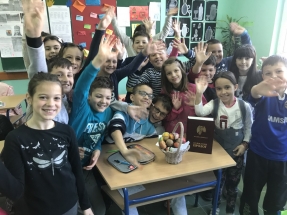 9BE27728-D3E0-4209-857B-DF2F53E7AA6A