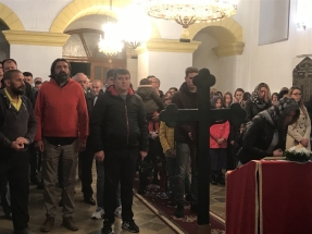 FD9B8768-EE51-467E-A9CF-01FEC1F99A1D