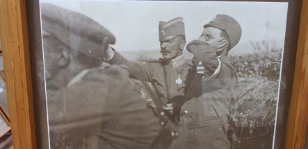 IMG-22fb2087ac992535e8f293ff9d4a9d51-V