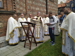 IMG-bd7dc140d3ac9c7bf3ed14d4579806b5-V IMG-bd7dc140d3ac9c7bf3ed14d4579806b5-V