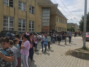 6565D372-C2DE-4DF4-B6C2-812F988E3BB6