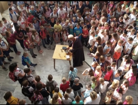 75979EA0-322E-4F27-97A4-8E079AAFA539