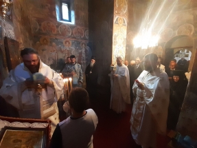 IMG-0460827e77170d63bac227f197acf560-V