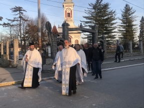 914744E7-5720-4F71-BF85-63A70DB5FCEB