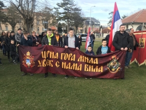 D2495C3C-08B1-4AC4-A5C1-82C66C1B319F