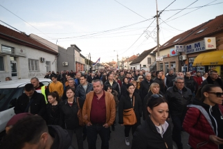 IMG-7e67b03644f7ef60b409c3d0cc24a81b-V IMG-7e67b03644f7ef60b409c3d0cc24a81b-V