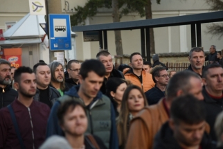 IMG-aa126dd62e97797ad987af48d52f5156-V IMG-aa126dd62e97797ad987af48d52f5156-V