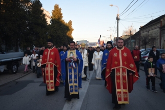 IMG-c90cc8fc3a9f7c3171b606cce255cdb3-V IMG-c90cc8fc3a9f7c3171b606cce255cdb3-V