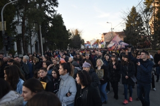 IMG-dbae2b98525211a2ccbda173dd47fa47-V IMG-dbae2b98525211a2ccbda173dd47fa47-V