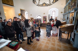 27AA01F0-7CEC-487F-BE5C-52A5D53AF9B6