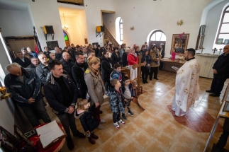 A1995A09-CDDA-4718-9F4D-9098E16B4C4A