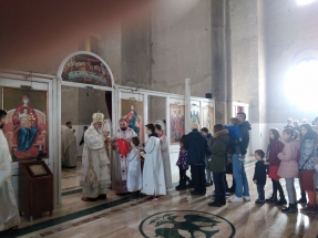 IMG-f40a83e454f8767750217d17dd5e021d-V