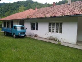 IMG-834095e9b06fccfb2300108b4bf48bd9-V