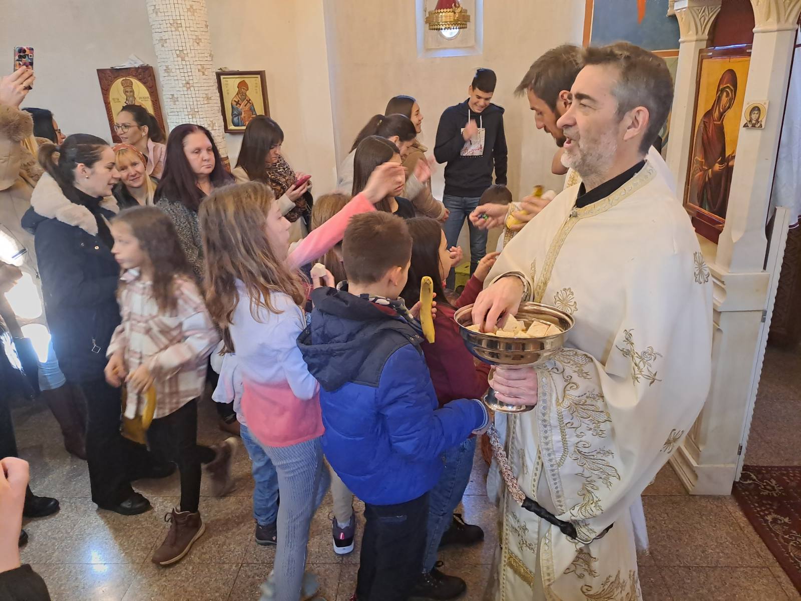 IMG-aeed4baa12f74b4deb3b3286b96d3df1-V